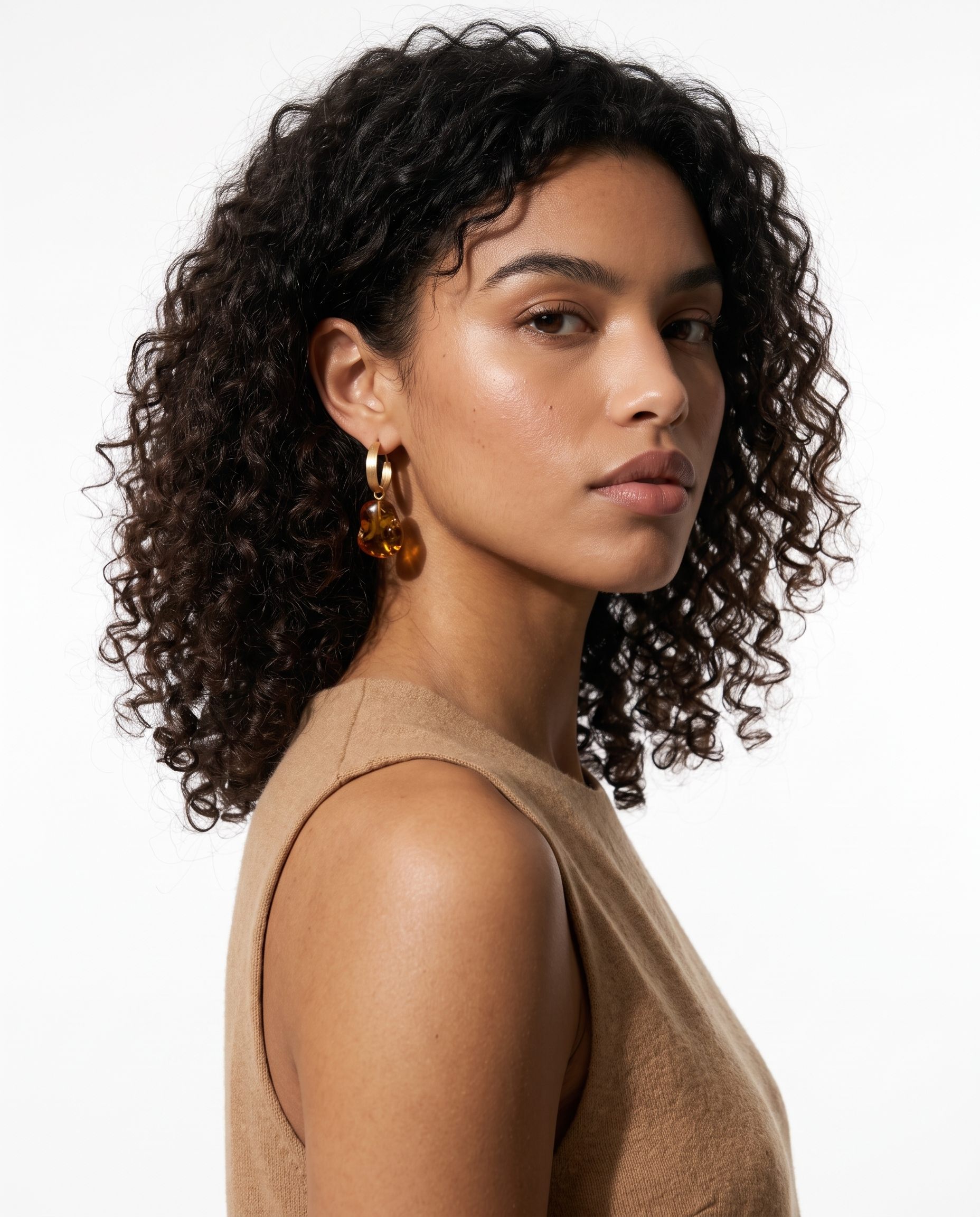 White Lux jewelry photography example 10