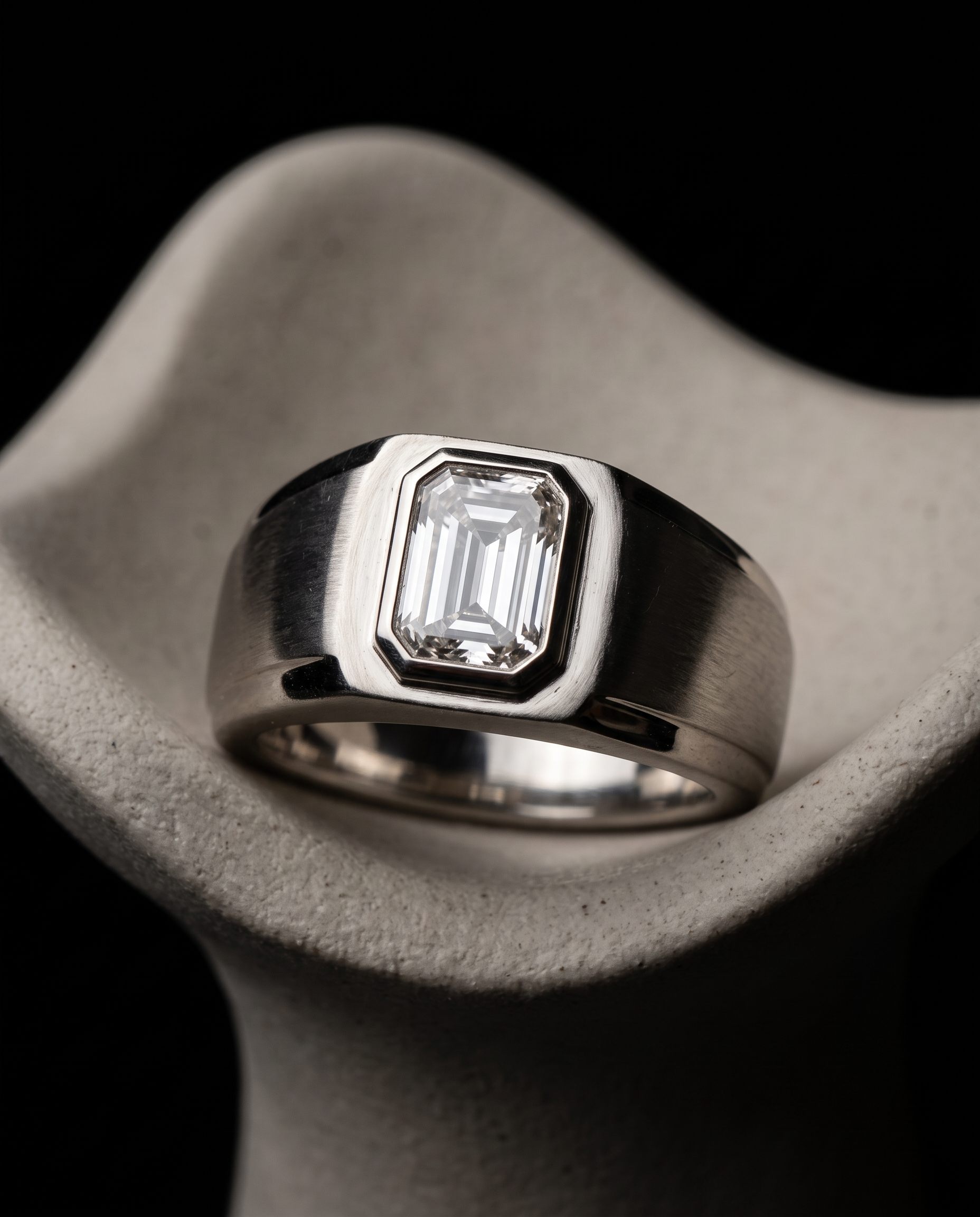 Black Abstract jewelry photography example 11