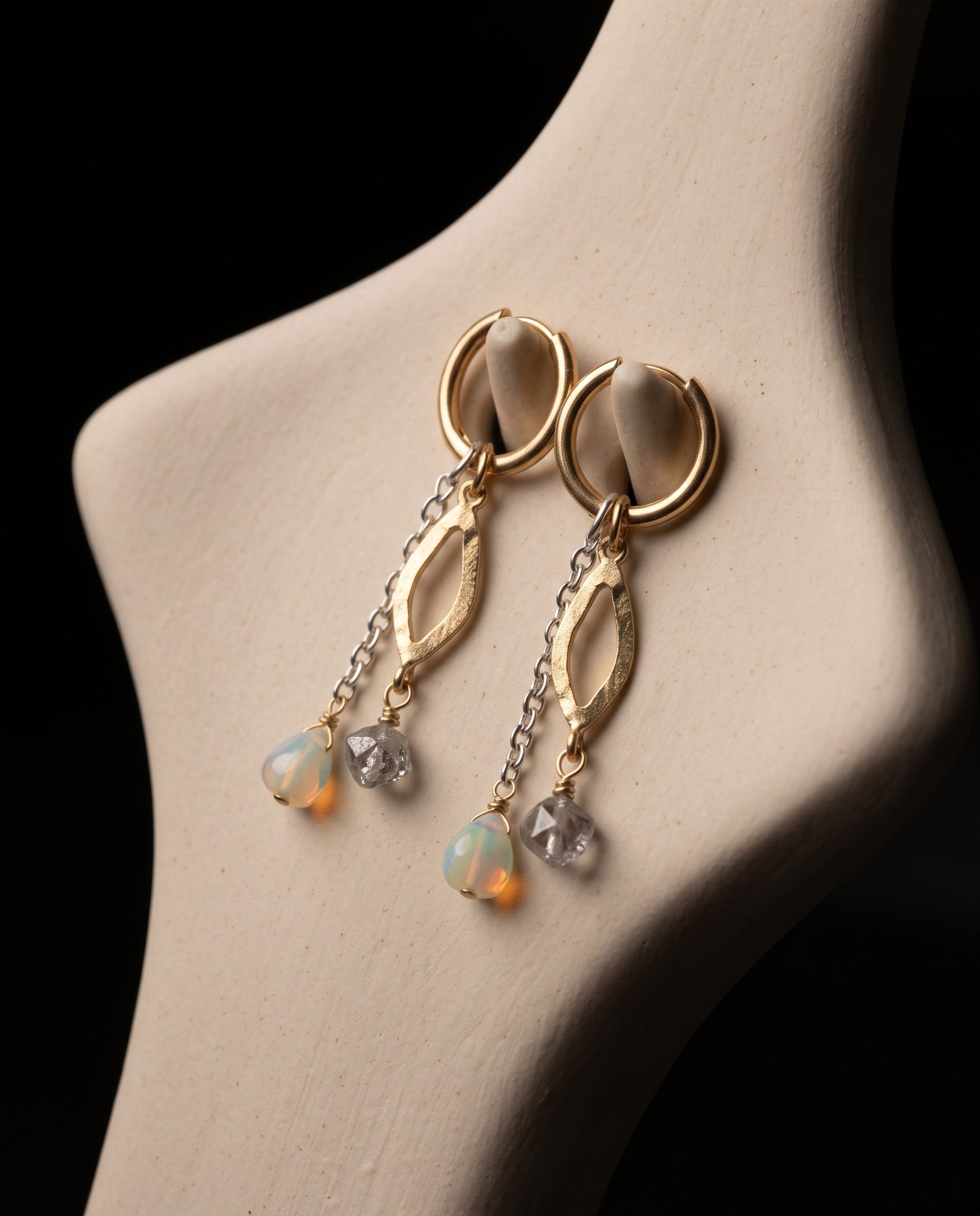 Black Abstract jewelry photography example 15