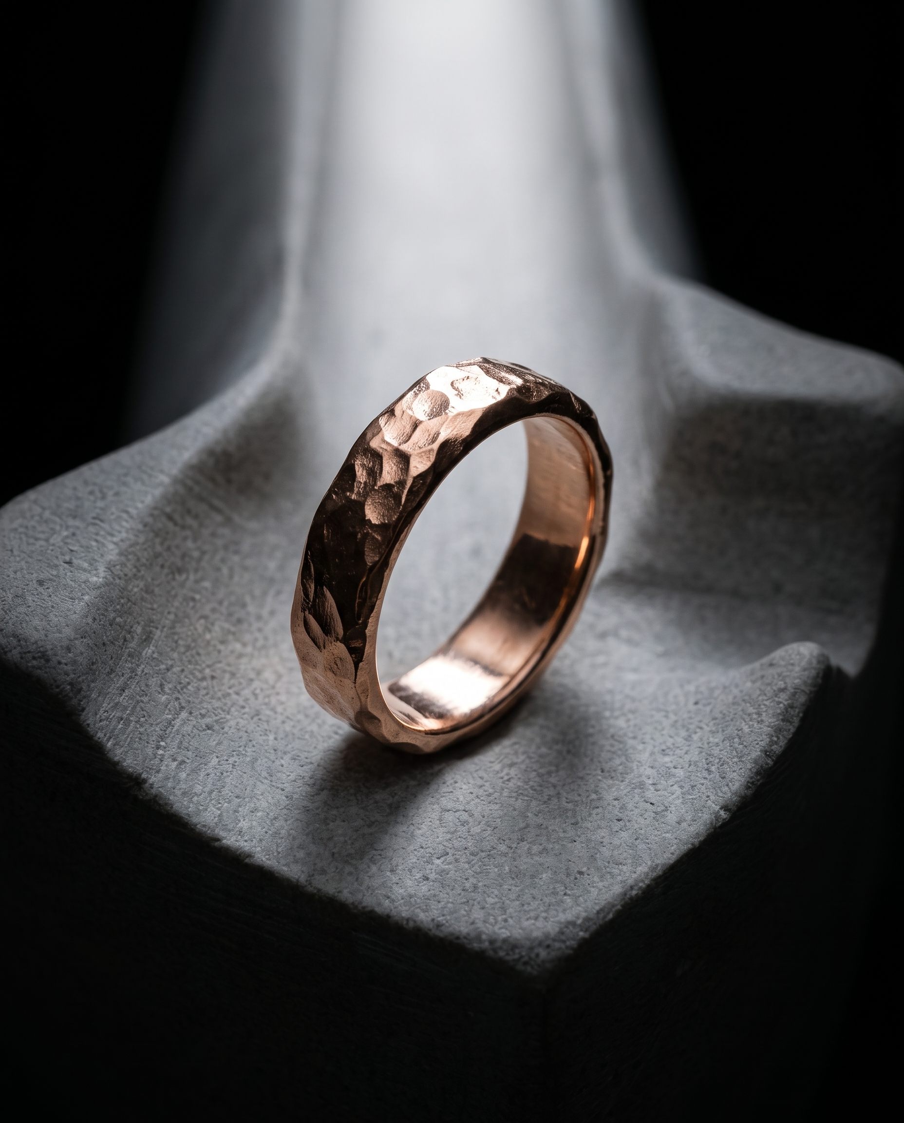 Black Abstract jewelry photography example 18
