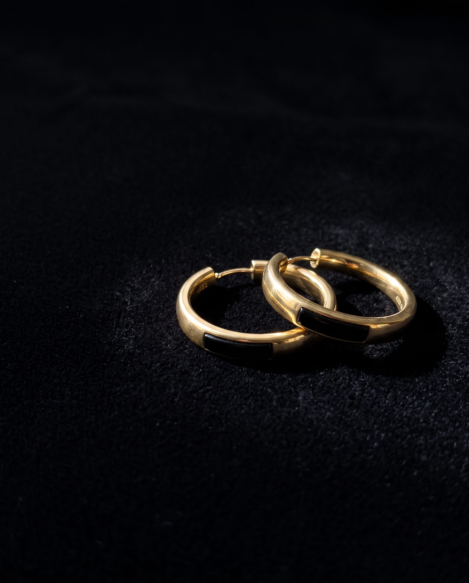 Deep Velvet jewelry photography example 12