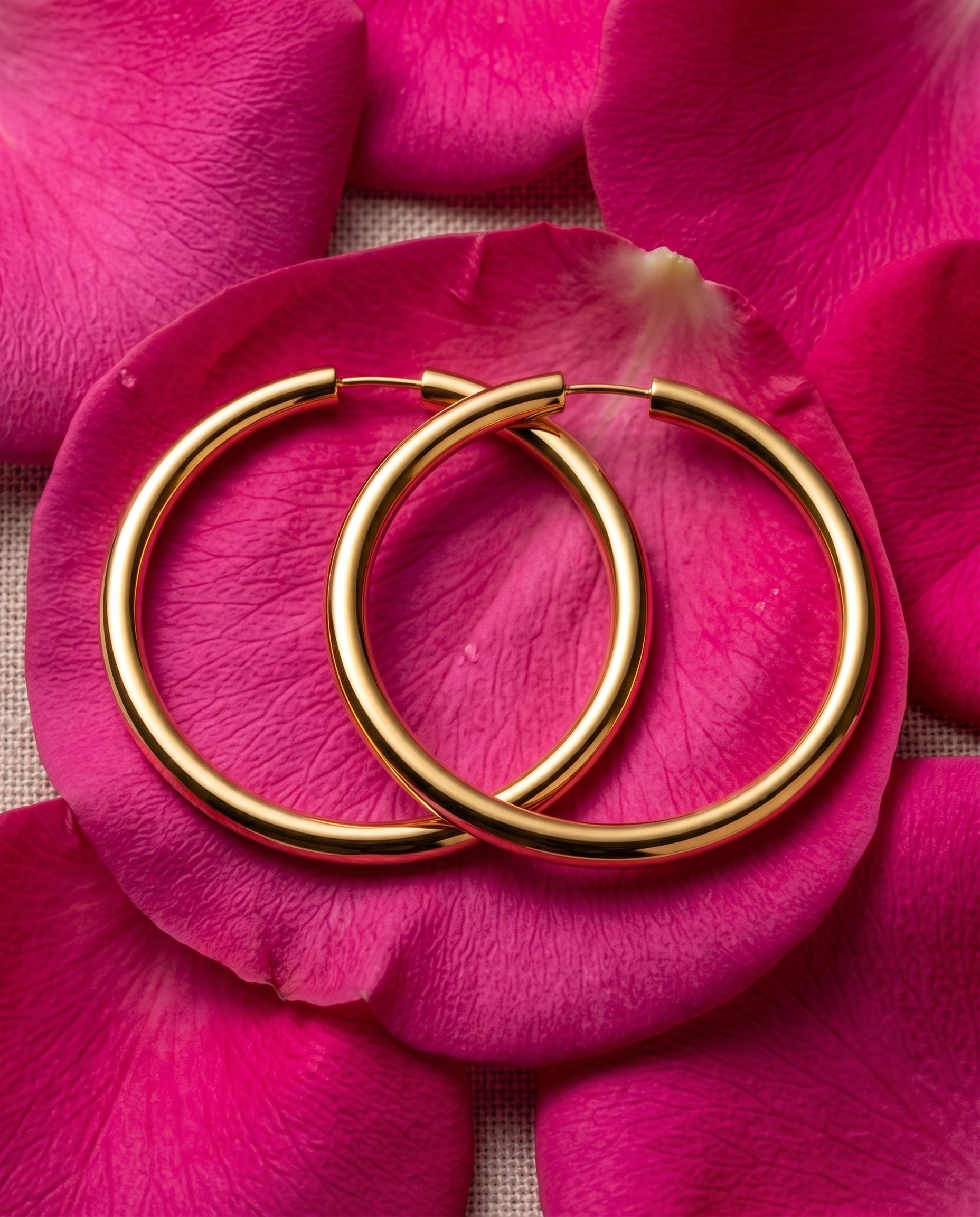 Flower Date jewelry photography example 10