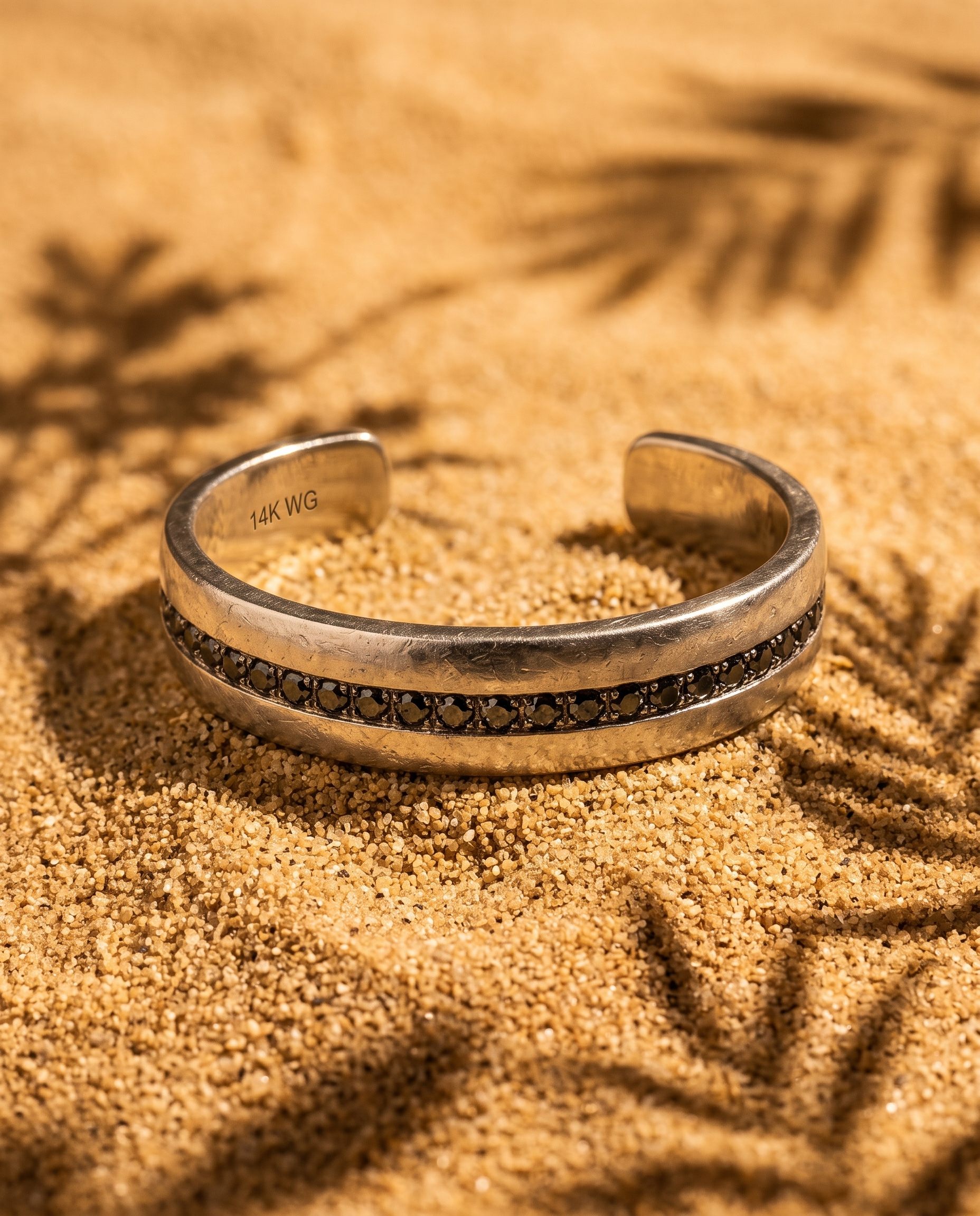 Gold Sand jewelry photography example 25