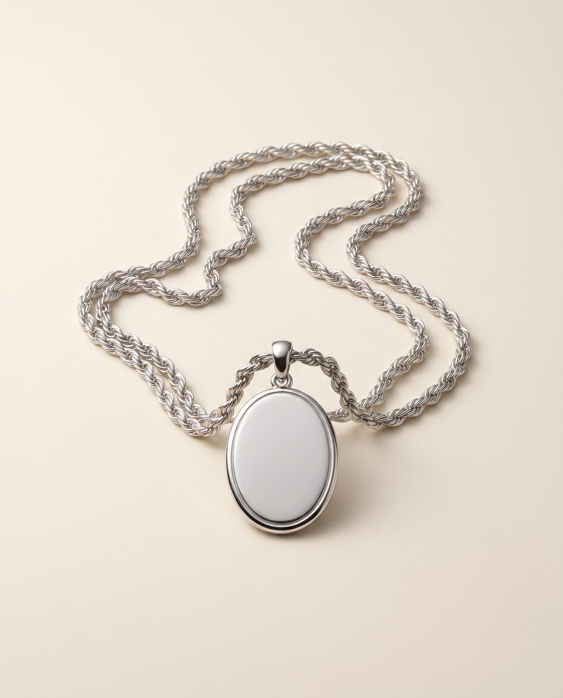 Seamless Pure jewelry photography example 15